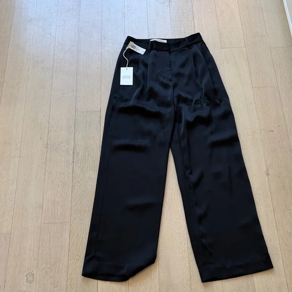 New With Tags Aritzia Satin Effortless Pants - Picture 2 of 5